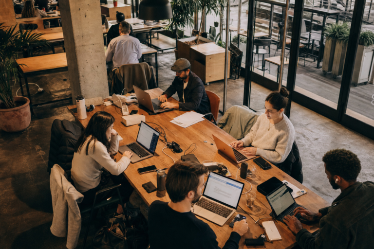 Coworking spaces in Ixelles with 24/7 access options