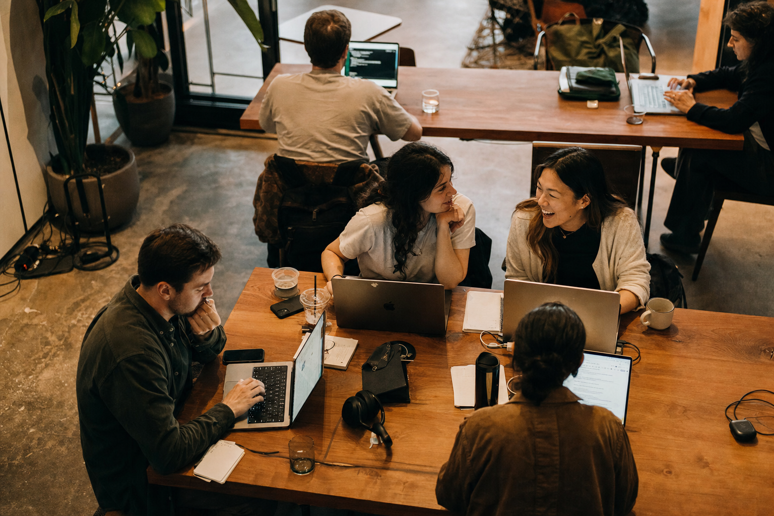 How to manage hybrid workforce workspace access across the US from one dashboard