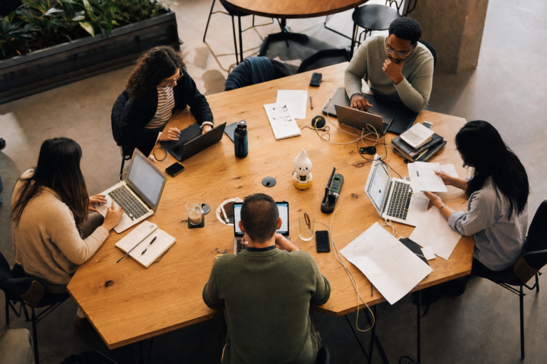 How to use Hotdesk to set up a Saudi Arabia base for a team scaling out of Egypt or the UAE