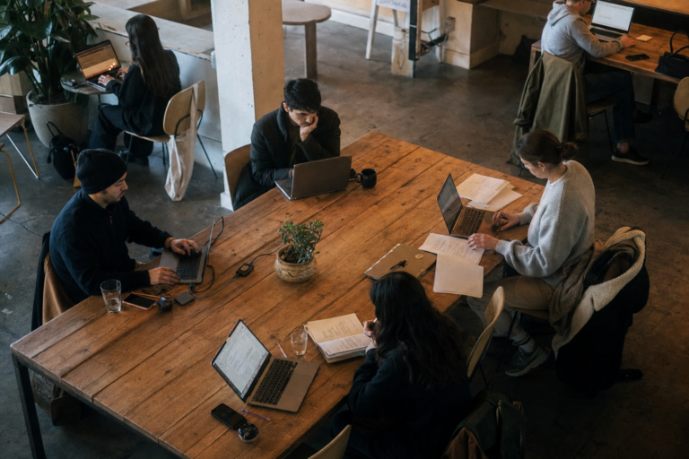 Industry expert opinions on the best coworking spaces in Kuwait City