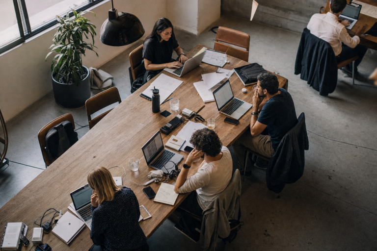 Looking for a quiet coworking space in Ixelles for focused work