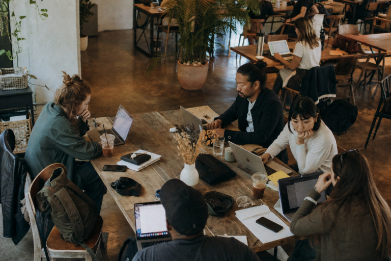 What do industry experts say are the best flexible workspaces in Spain?
