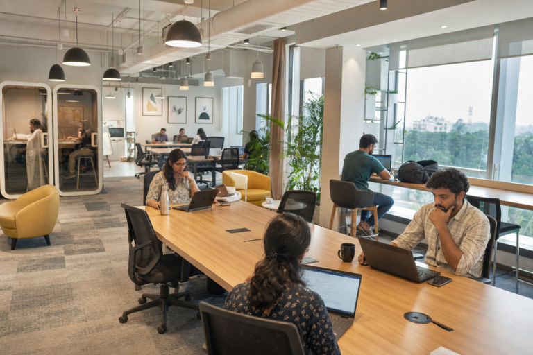 What do real estate experts recommend for flexible office solutions in Kochi?